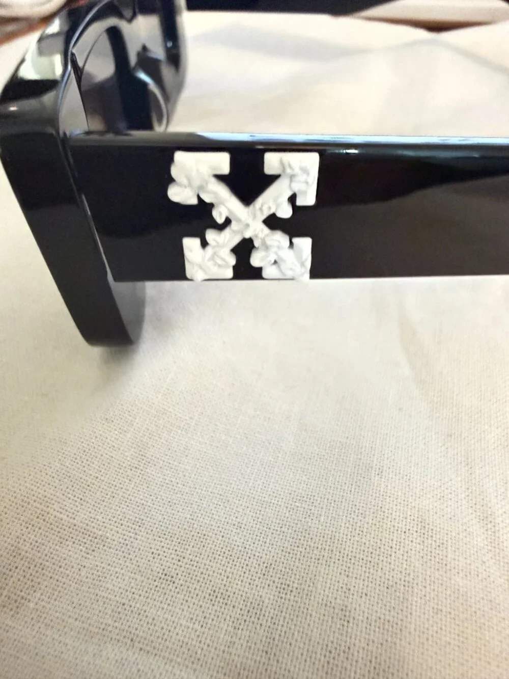 Off-White off white